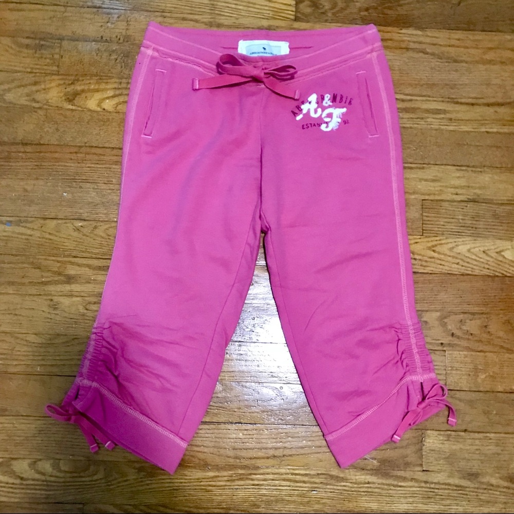 NWOT Abercrombie & Fitch Capris